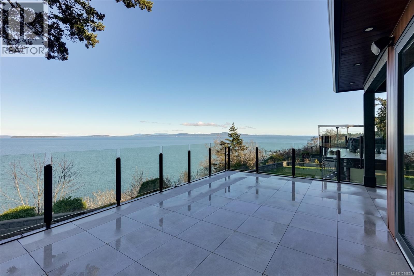 4599 Cordova Bay Rd