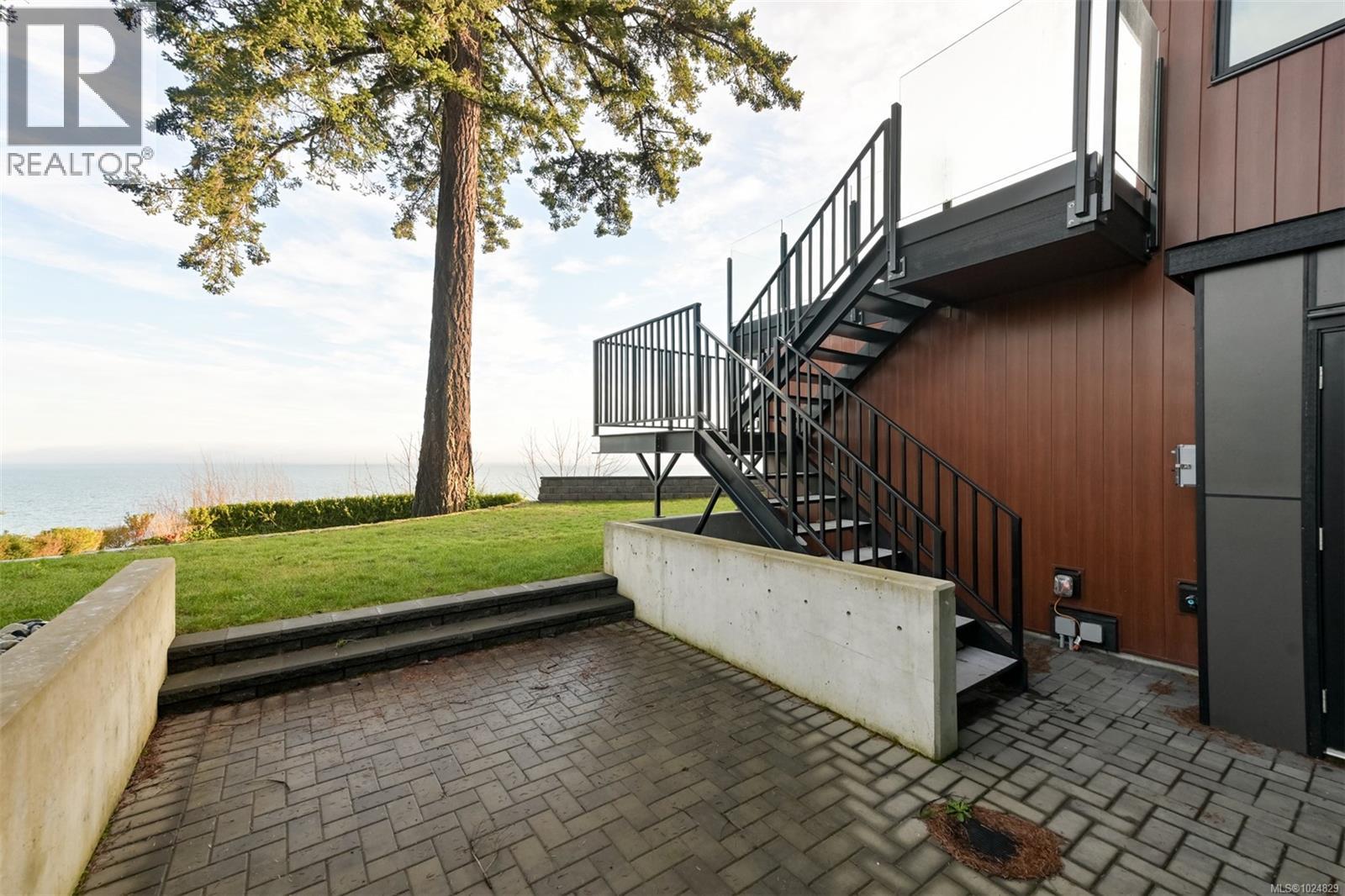 4599 Cordova Bay Rd