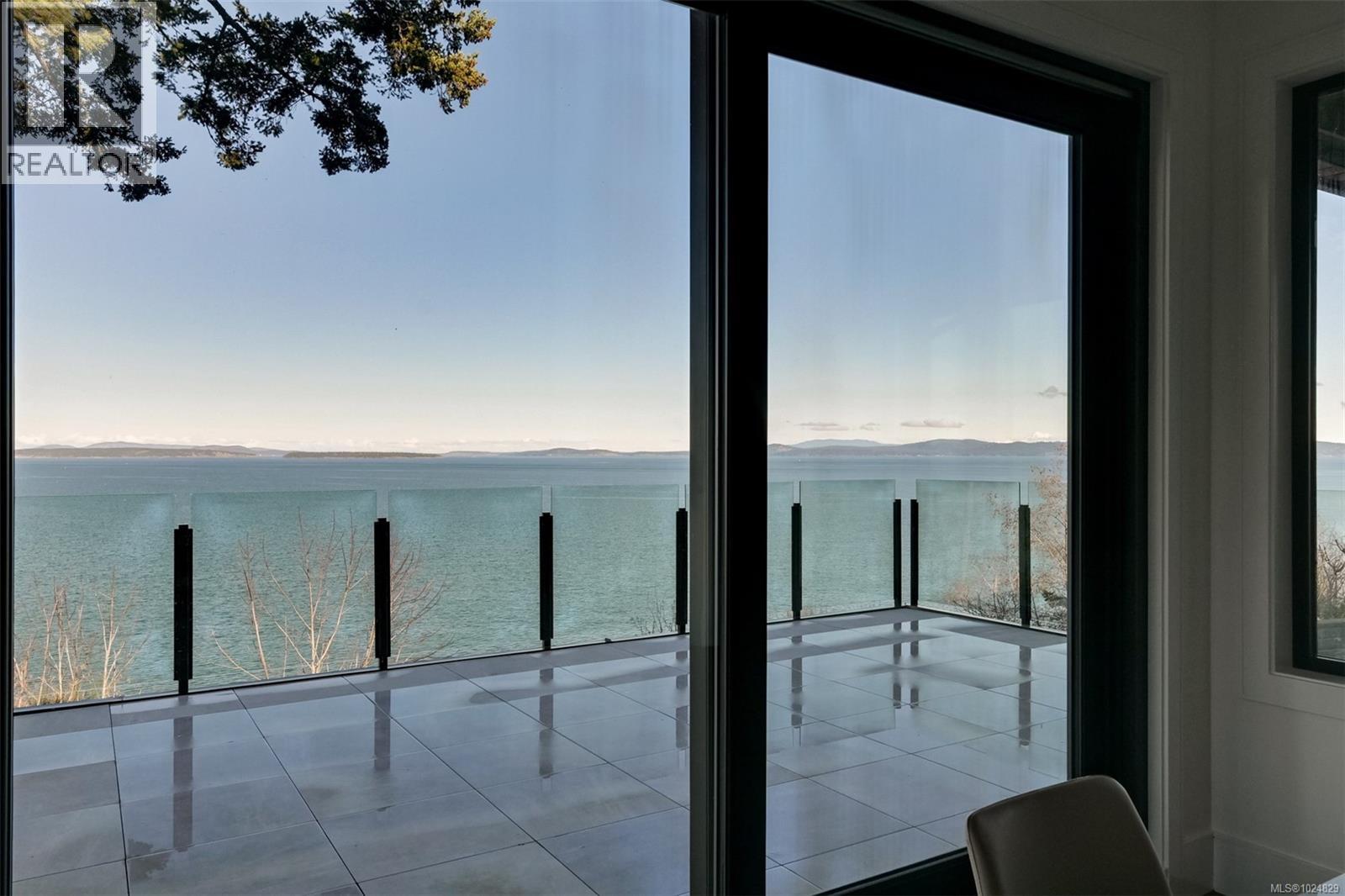 4599 Cordova Bay Rd