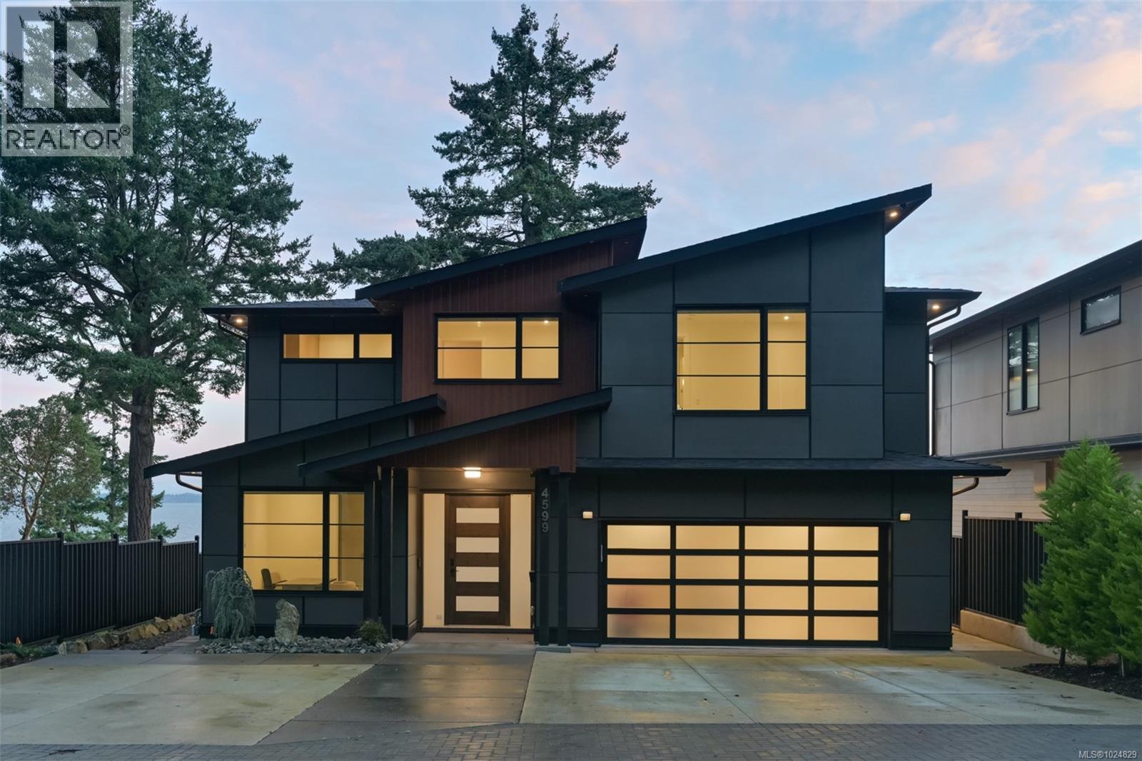 4599 Cordova Bay Rd