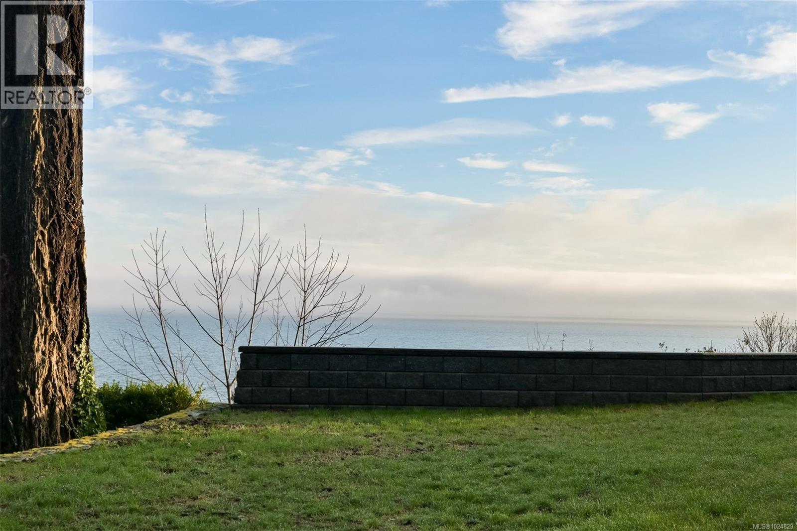 4599 Cordova Bay Rd