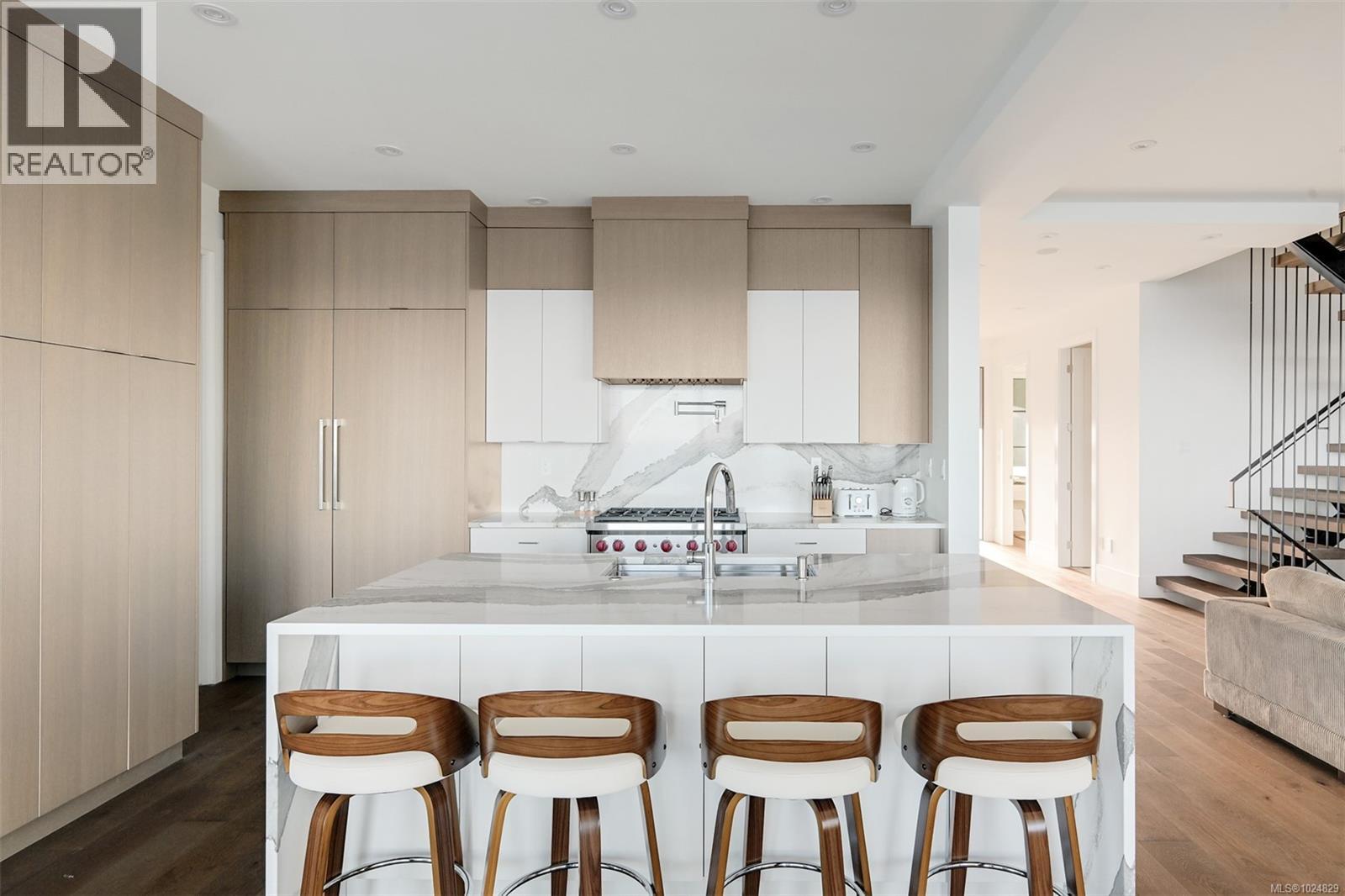 4599 Cordova Bay Rd