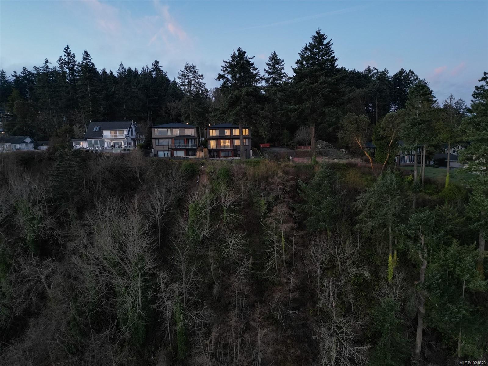 4599 Cordova Bay Rd