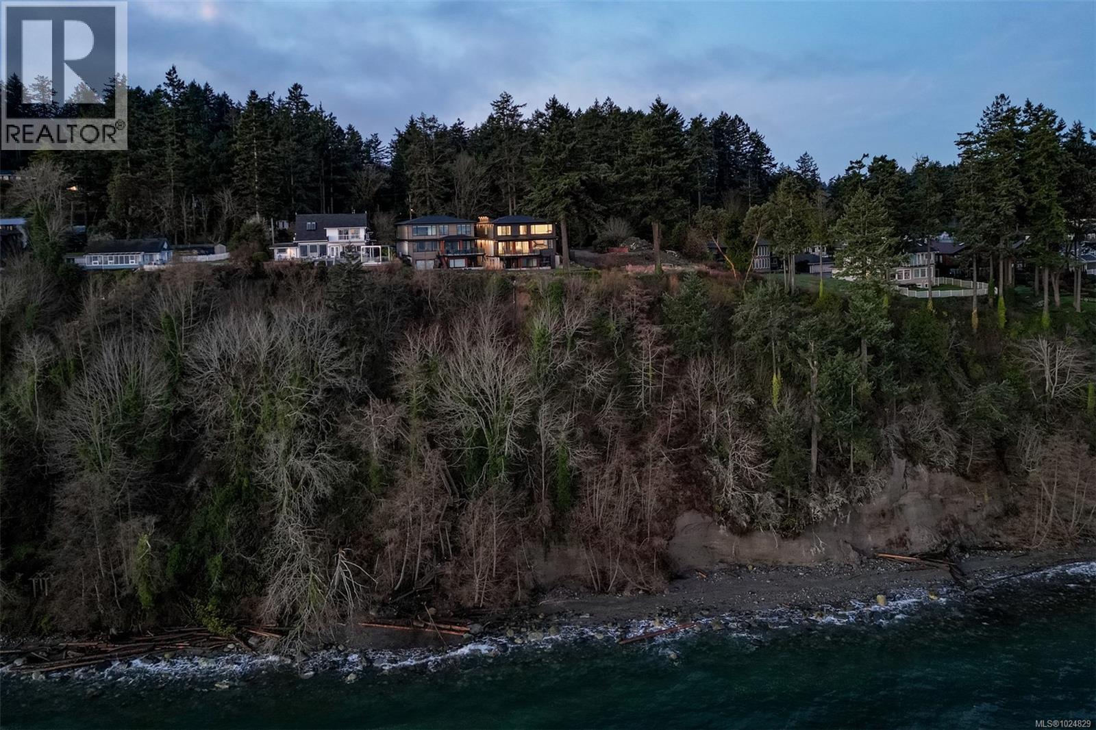 4599 Cordova Bay Rd