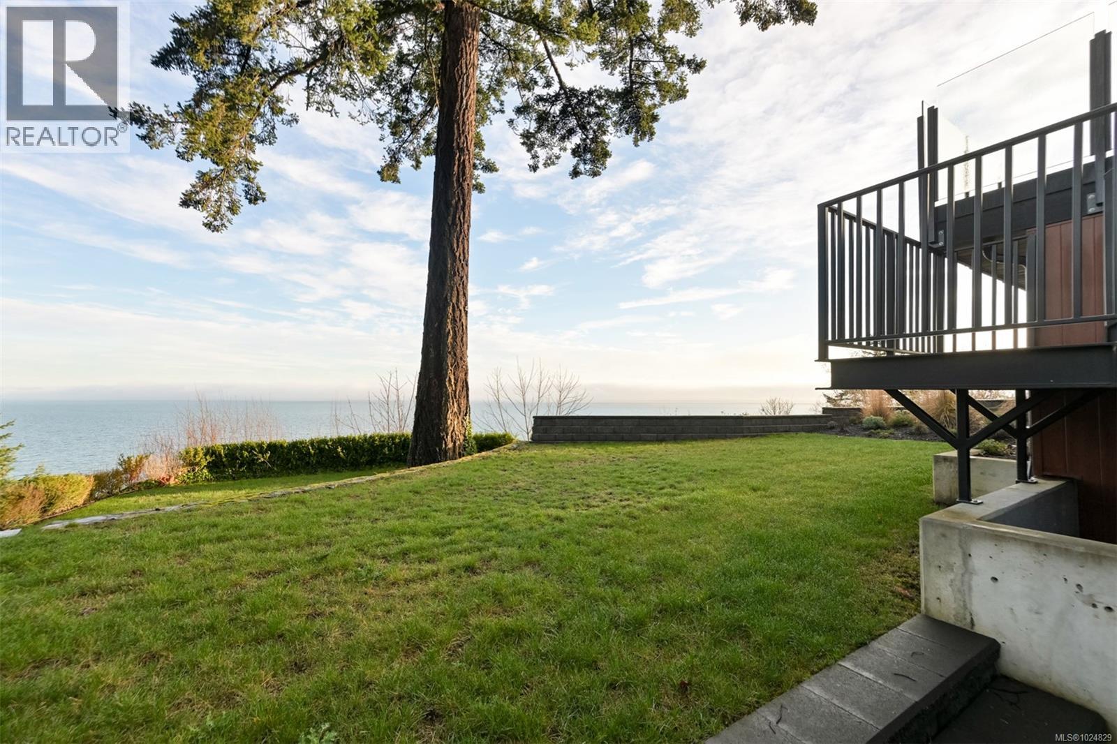 4599 Cordova Bay Rd