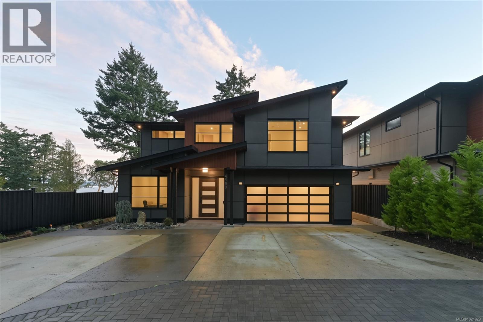 4599 Cordova Bay Rd