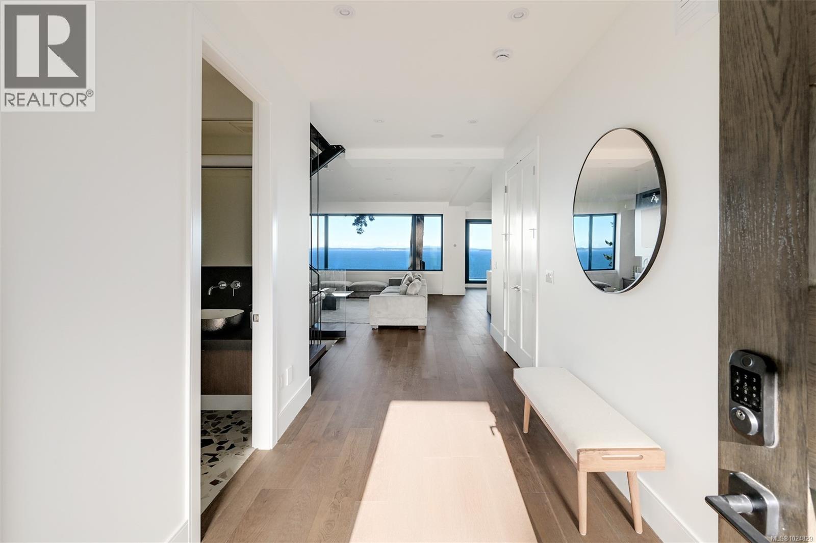 4599 Cordova Bay Rd