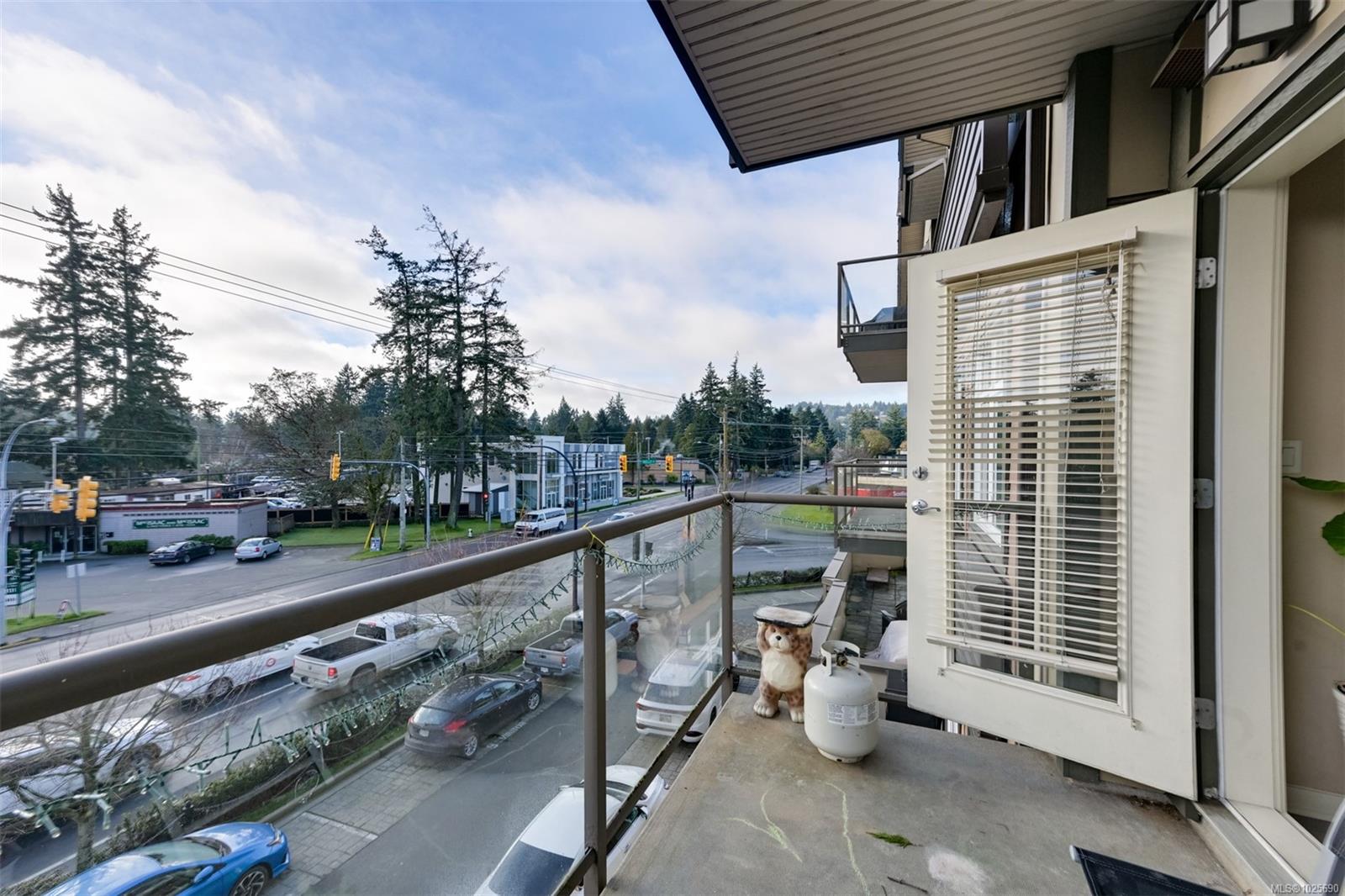 2220 Sooke Rd # 305
