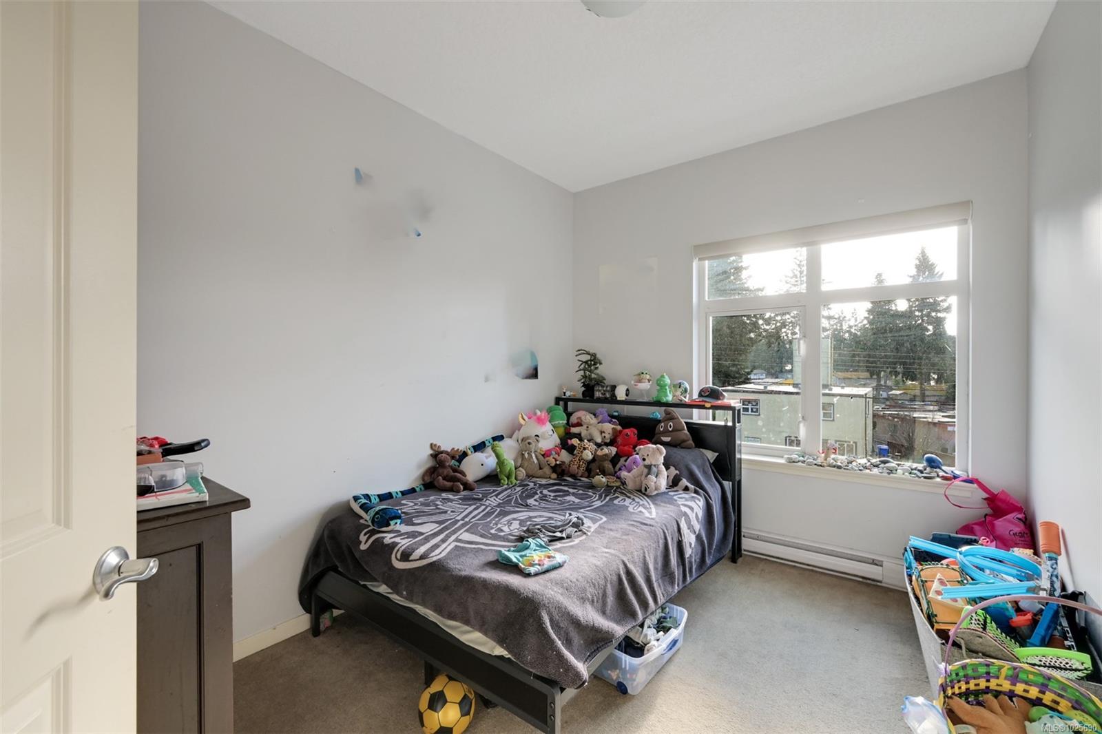 2220 Sooke Rd # 305