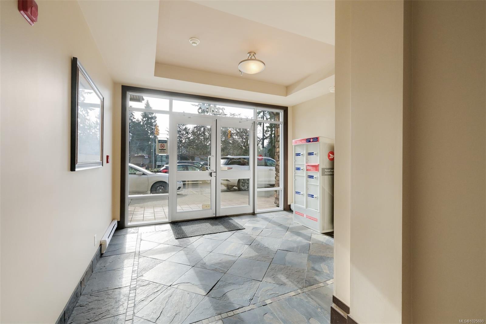 2220 Sooke Rd # 305