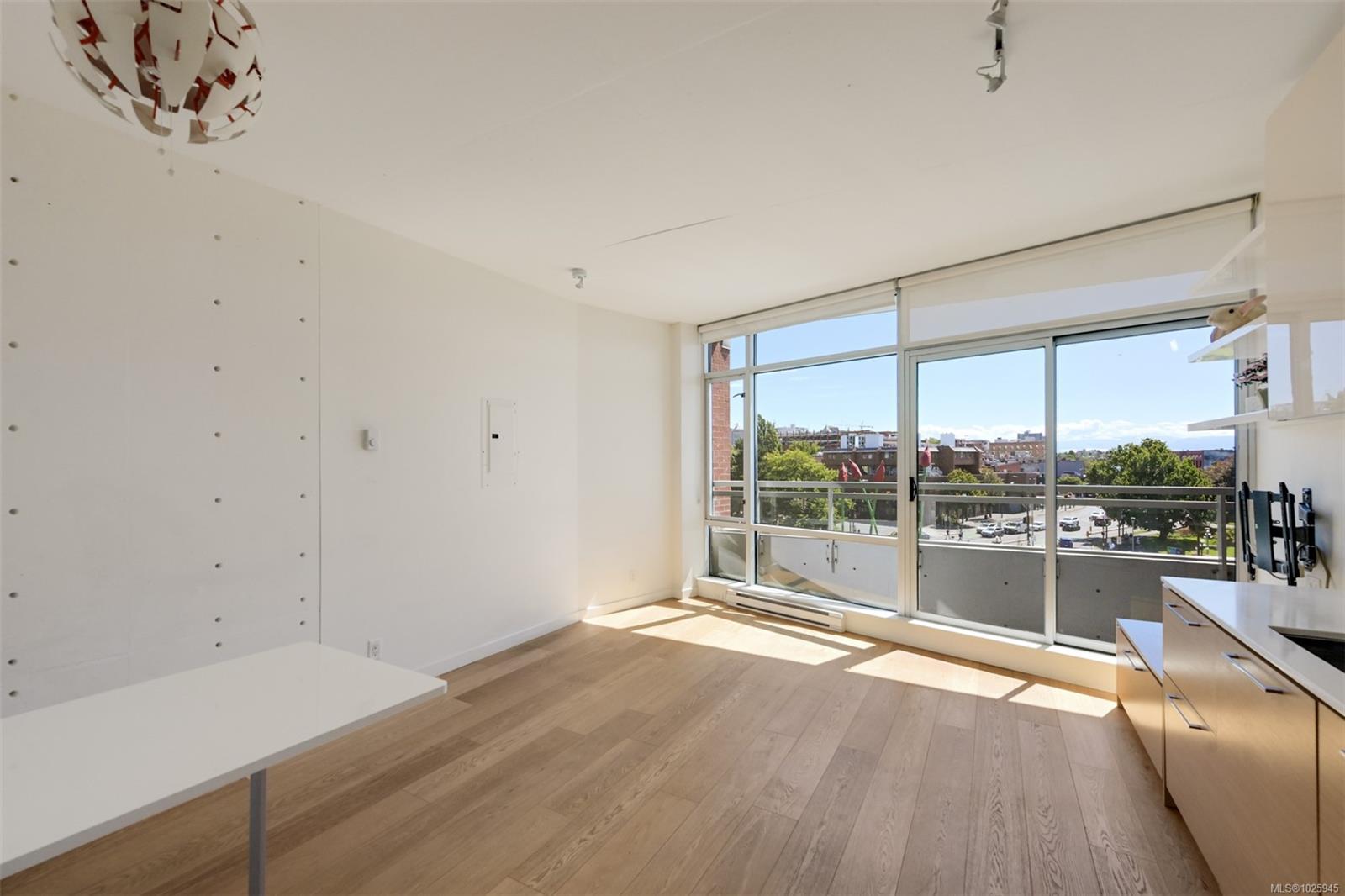 456 Pandora Ave # 403