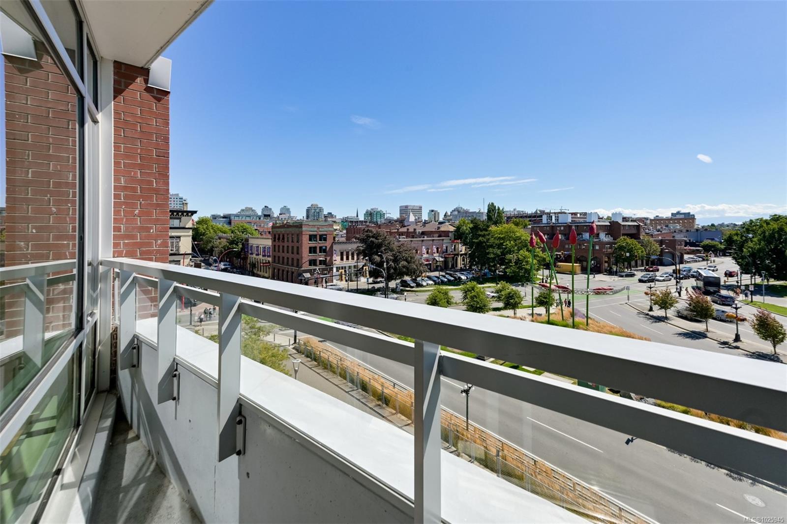 456 Pandora Ave # 403