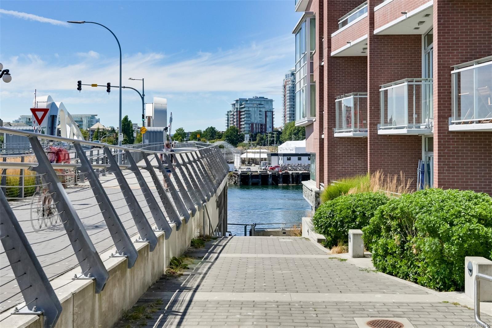 456 Pandora Ave # 403