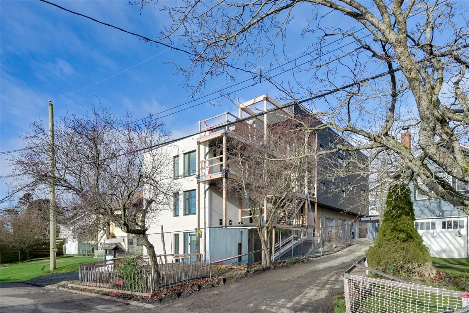 958 Wollaston St # 3