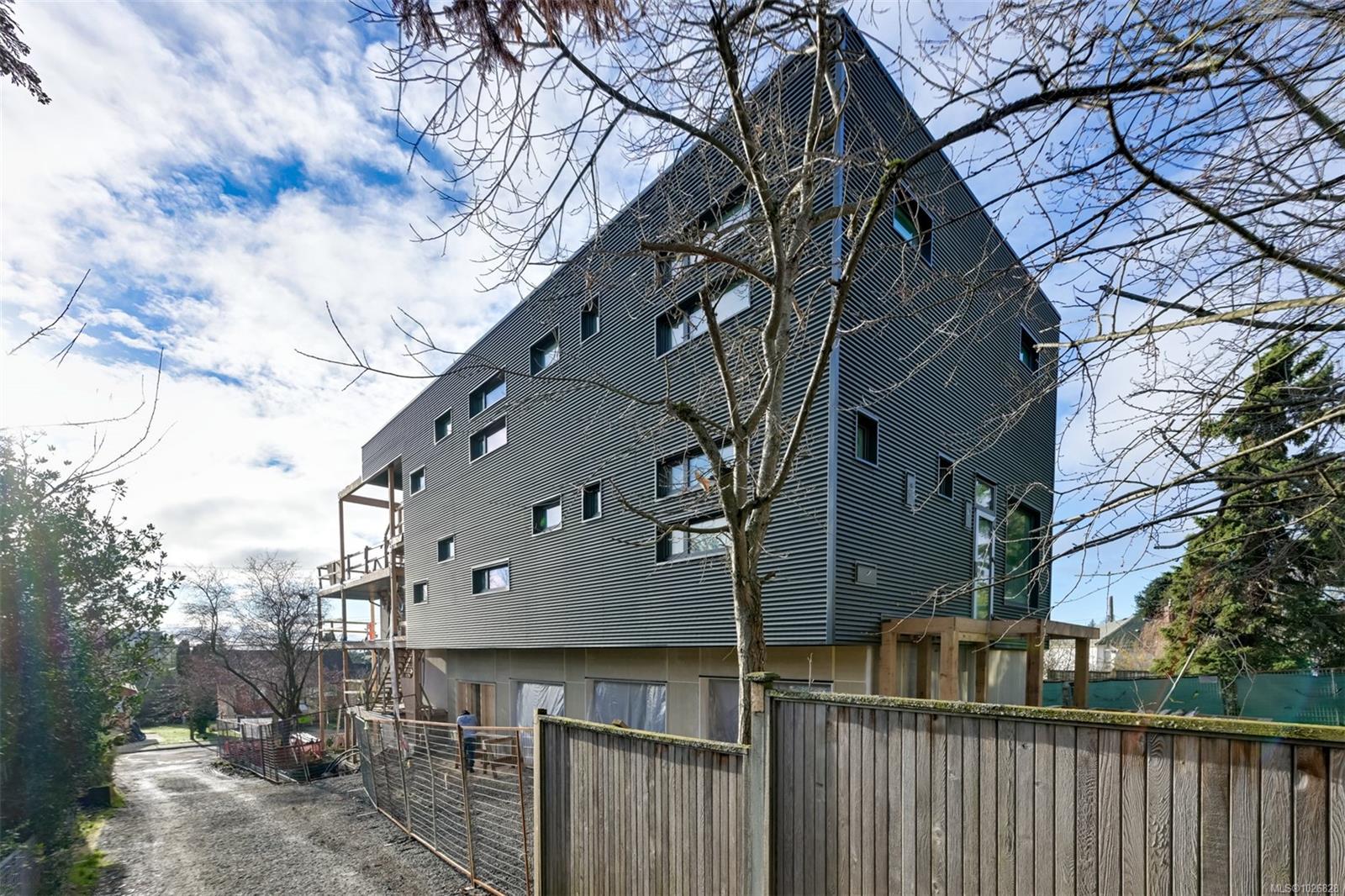 958 Wollaston St # 3