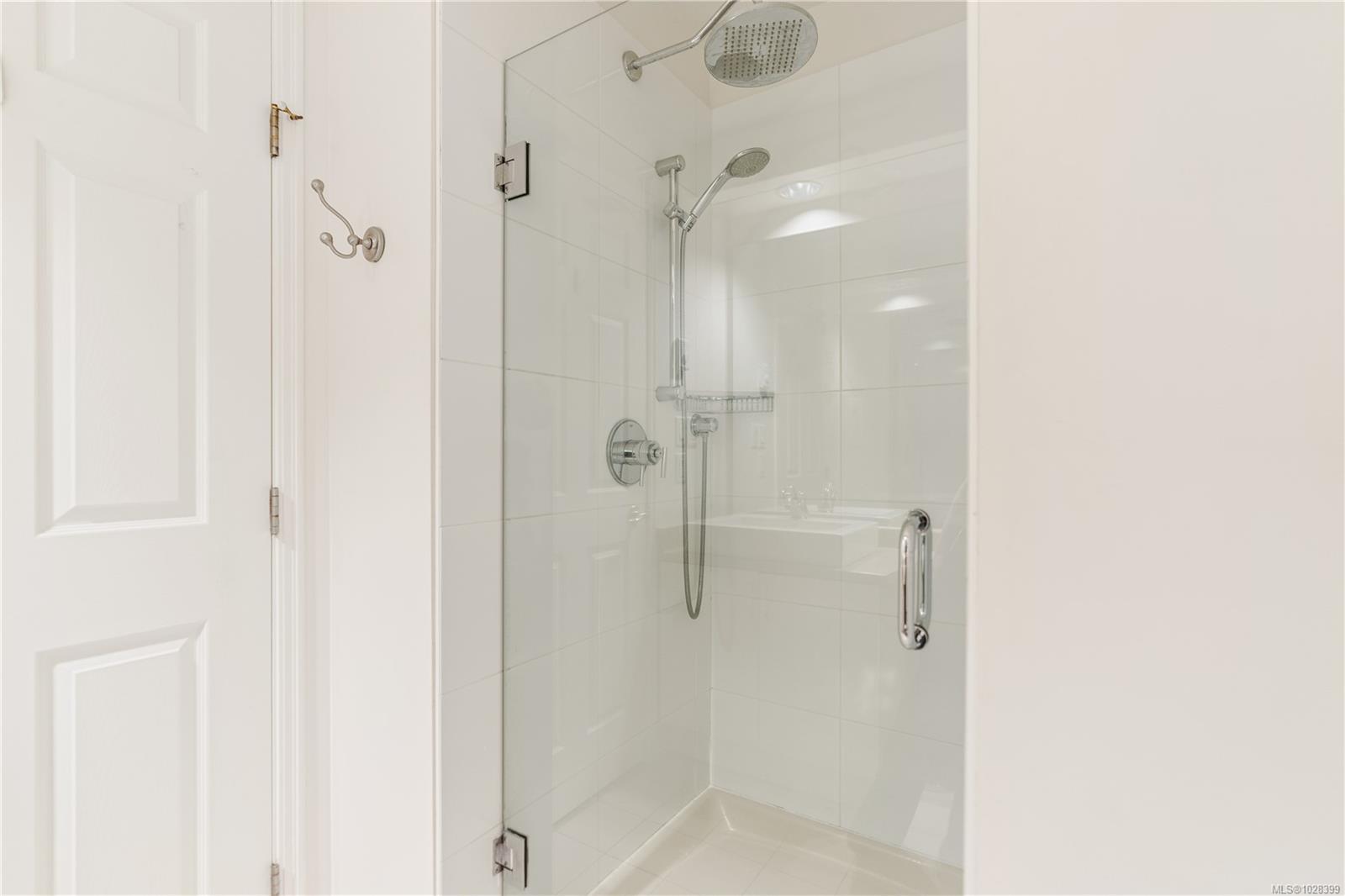 11 Cooperage Pl #104