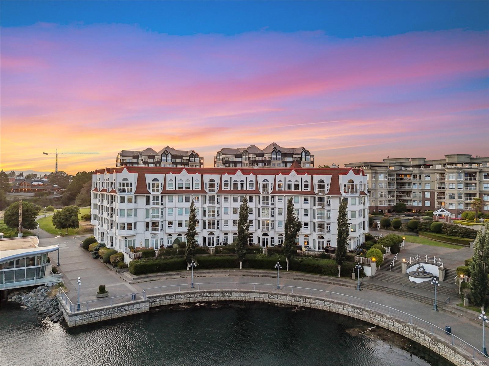 11 Cooperage Pl #104