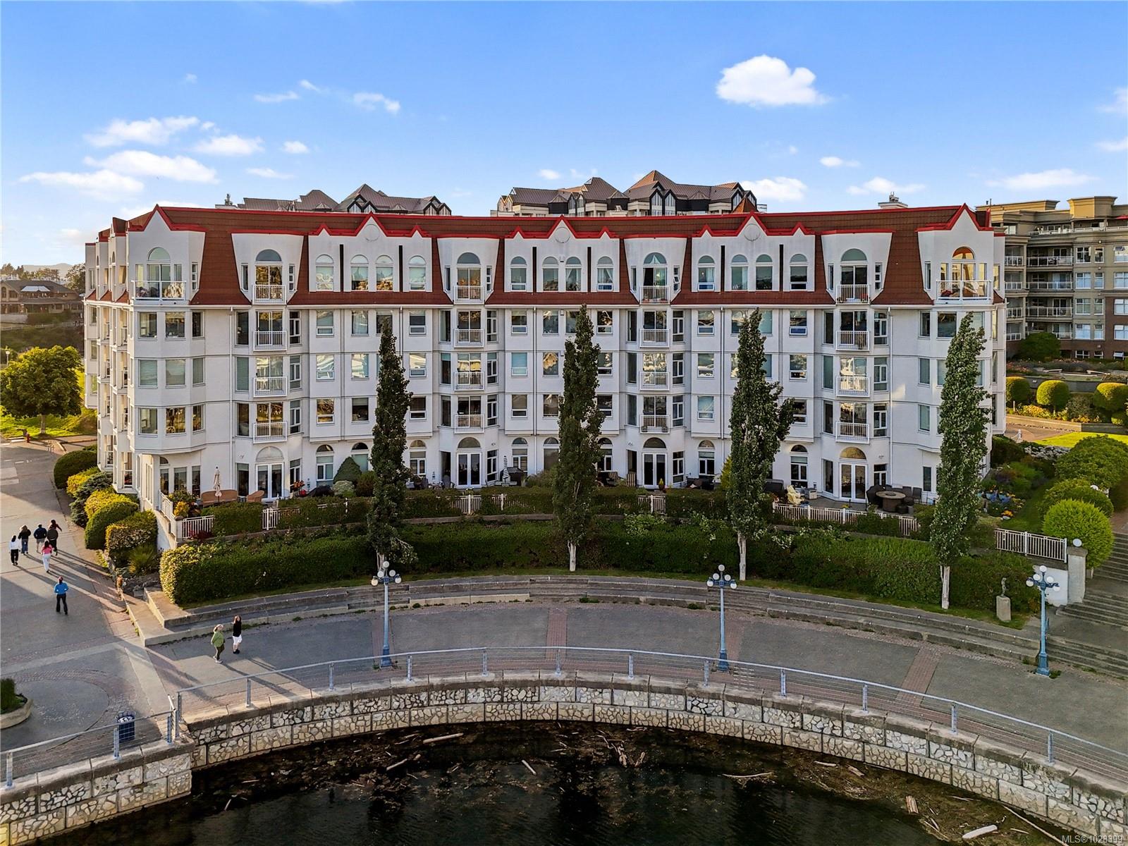 11 Cooperage Pl #104