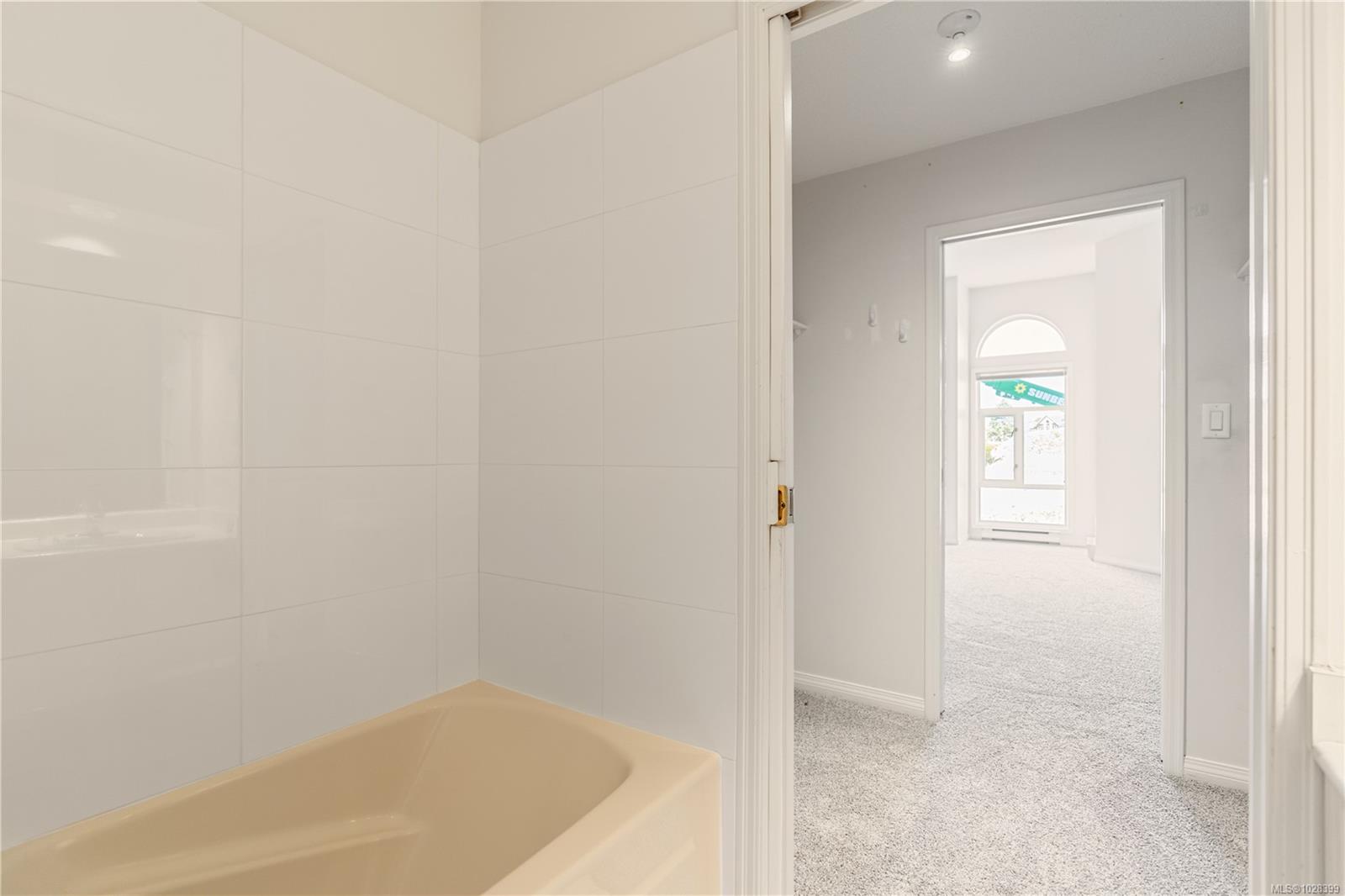 11 Cooperage Pl #104