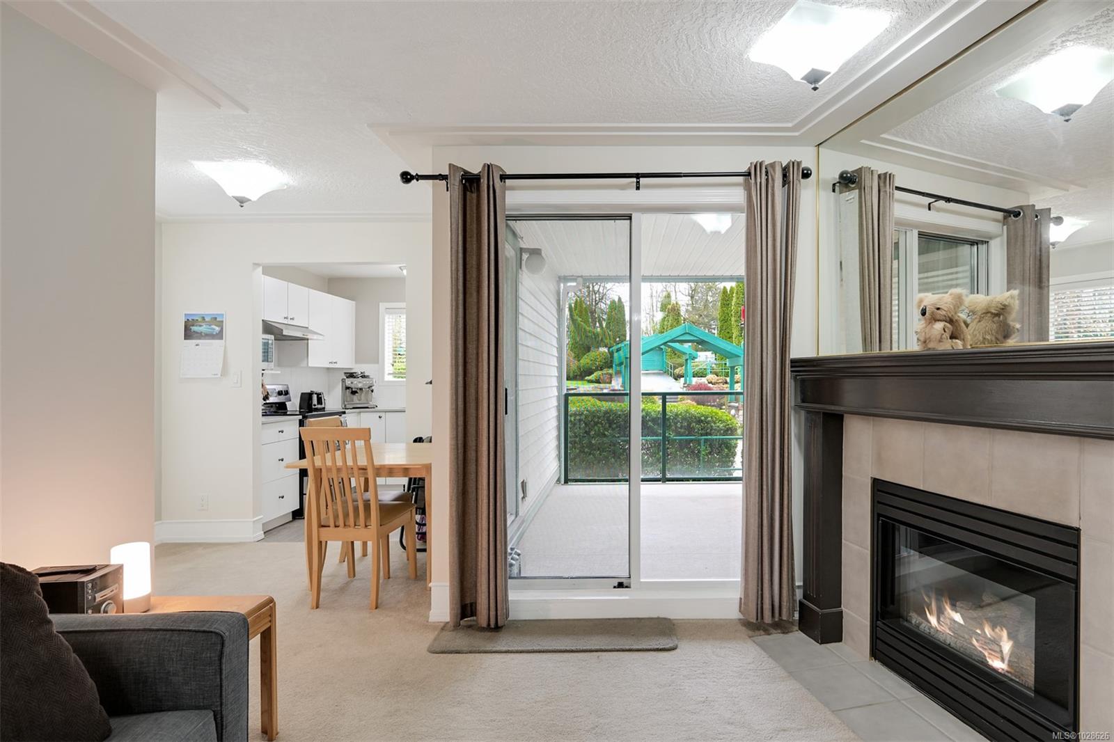 894 Vernon Ave # 208