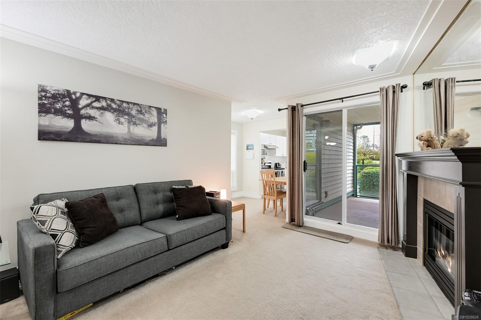 894 Vernon Ave # 208