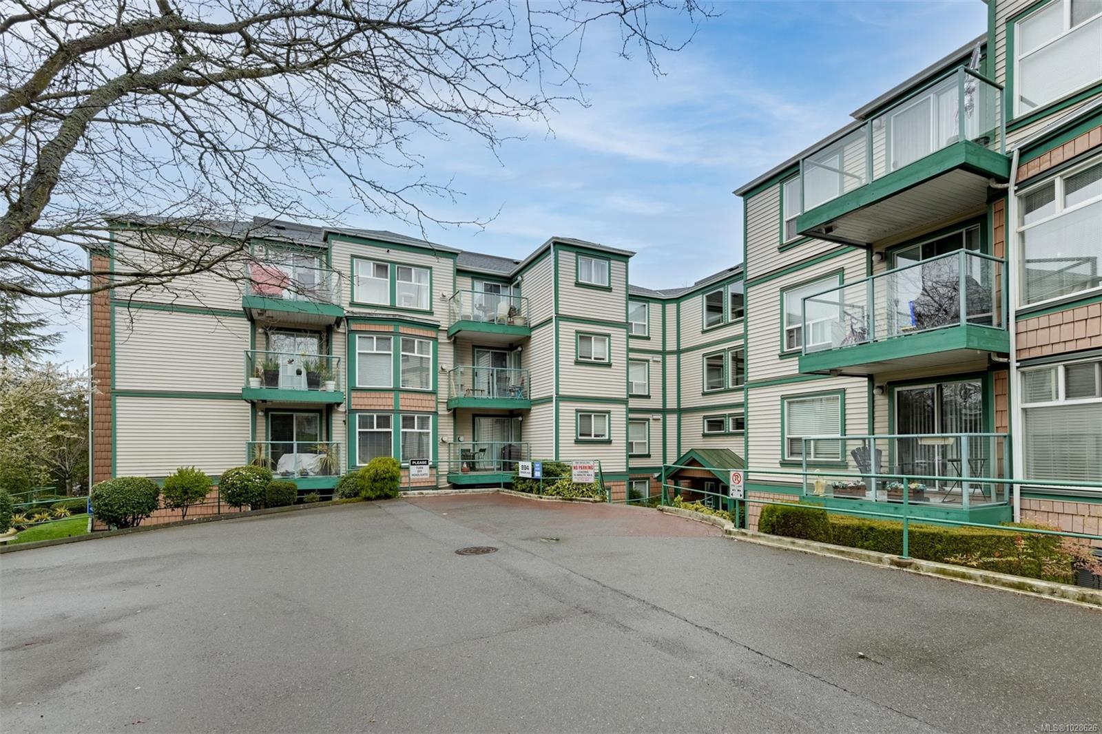 894 Vernon Ave # 208