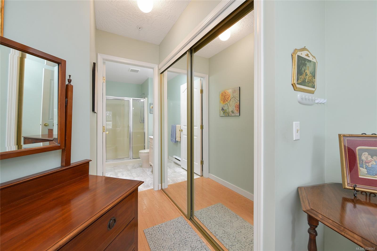 1715 Richmond Ave # 406