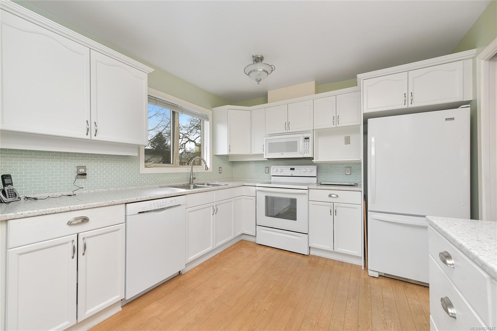 1715 Richmond Ave # 406