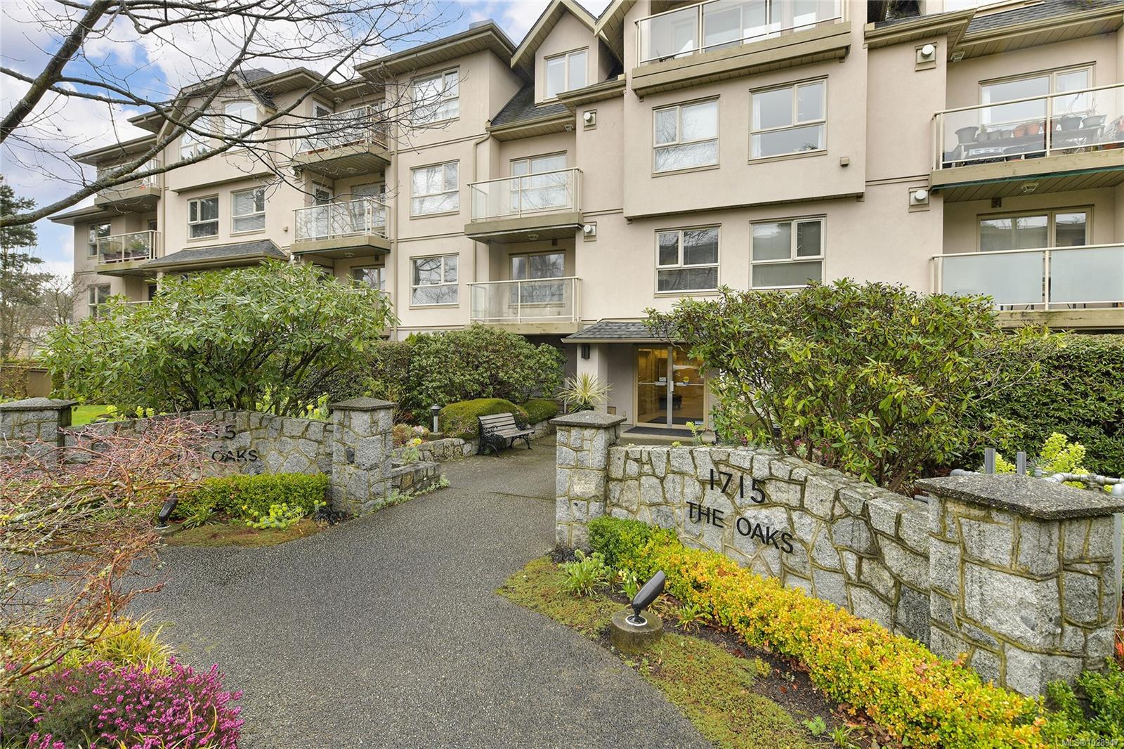 1715 Richmond Ave # 406