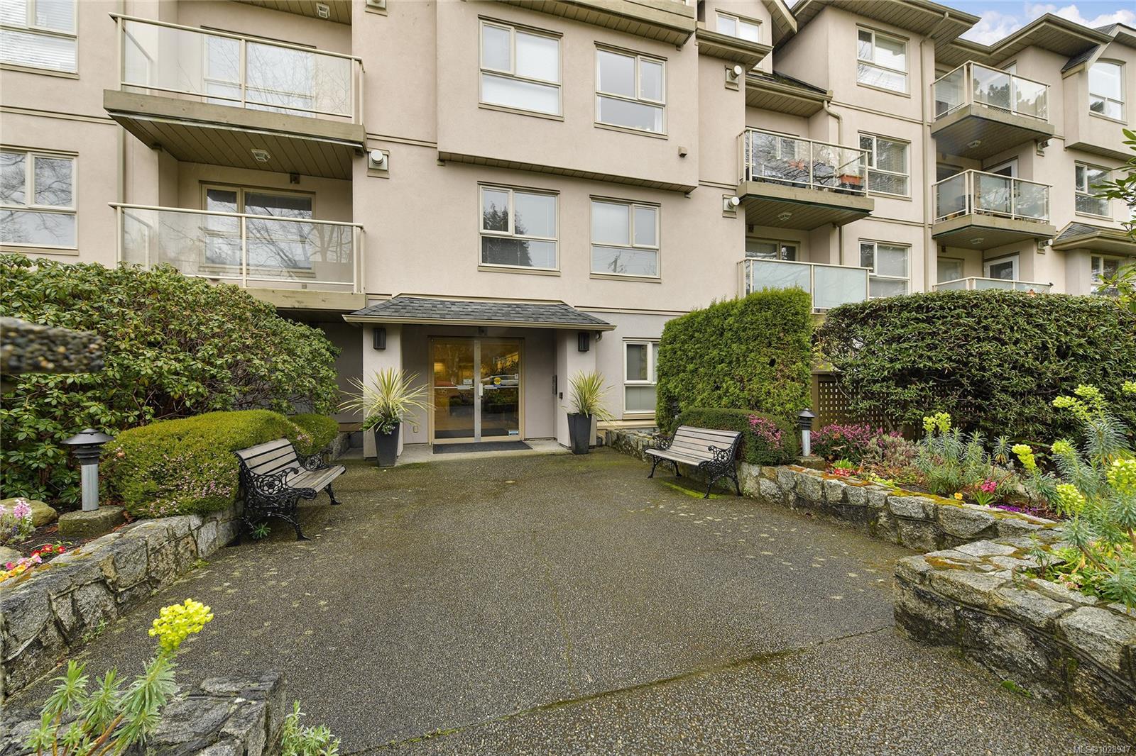1715 Richmond Ave # 406