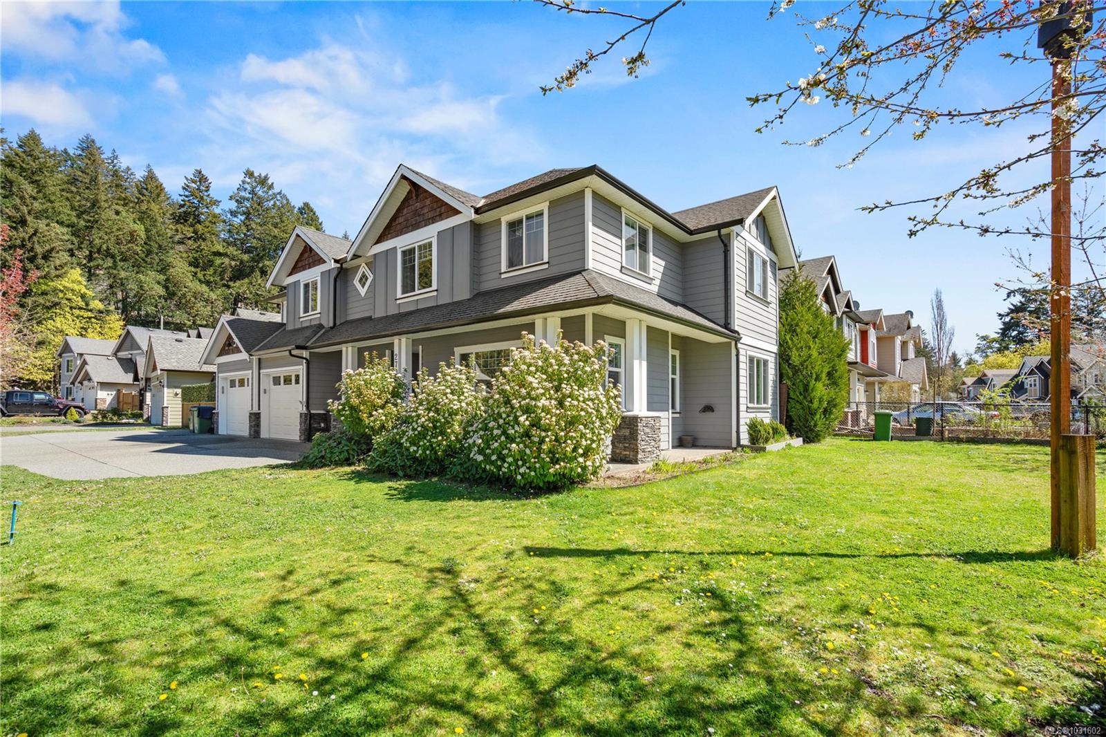 2798 Lakeshore Pl