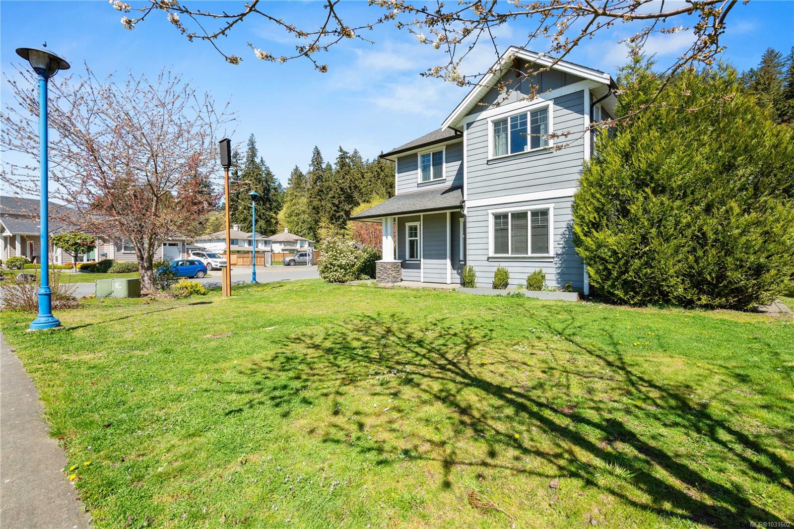 2798 Lakeshore Pl