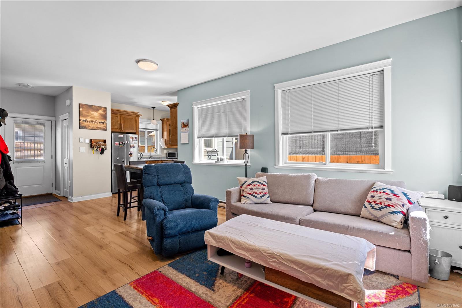 2798 Lakeshore Pl