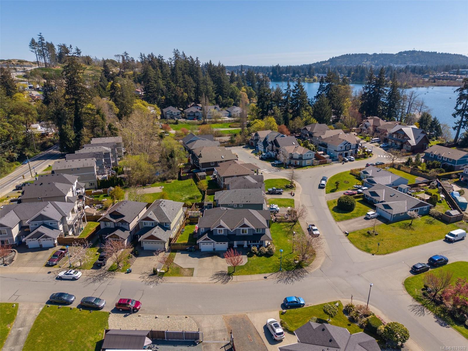 2798 Lakeshore Pl