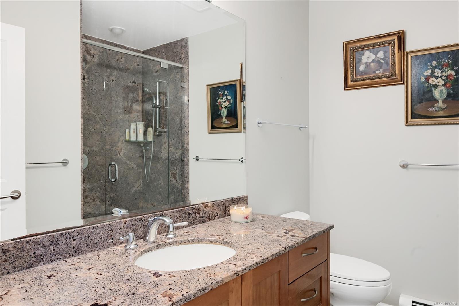 2770 Arbutus Rd