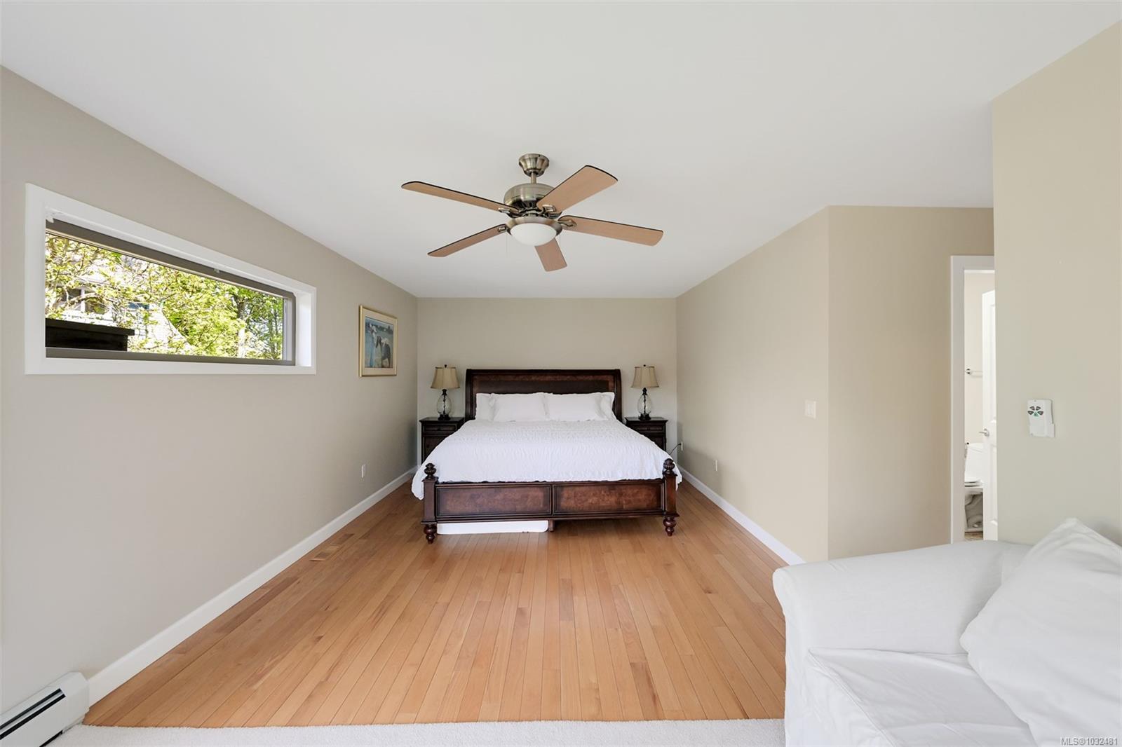 2770 Arbutus Rd