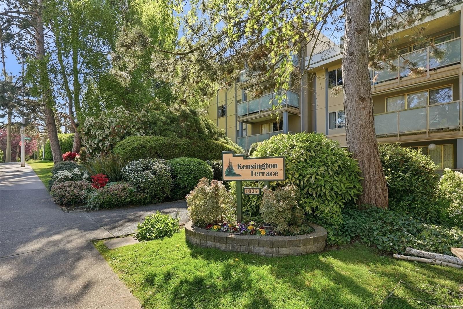 1025 Inverness Rd #123