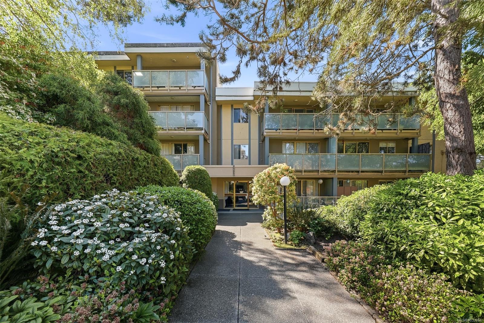 1025 Inverness Rd #123