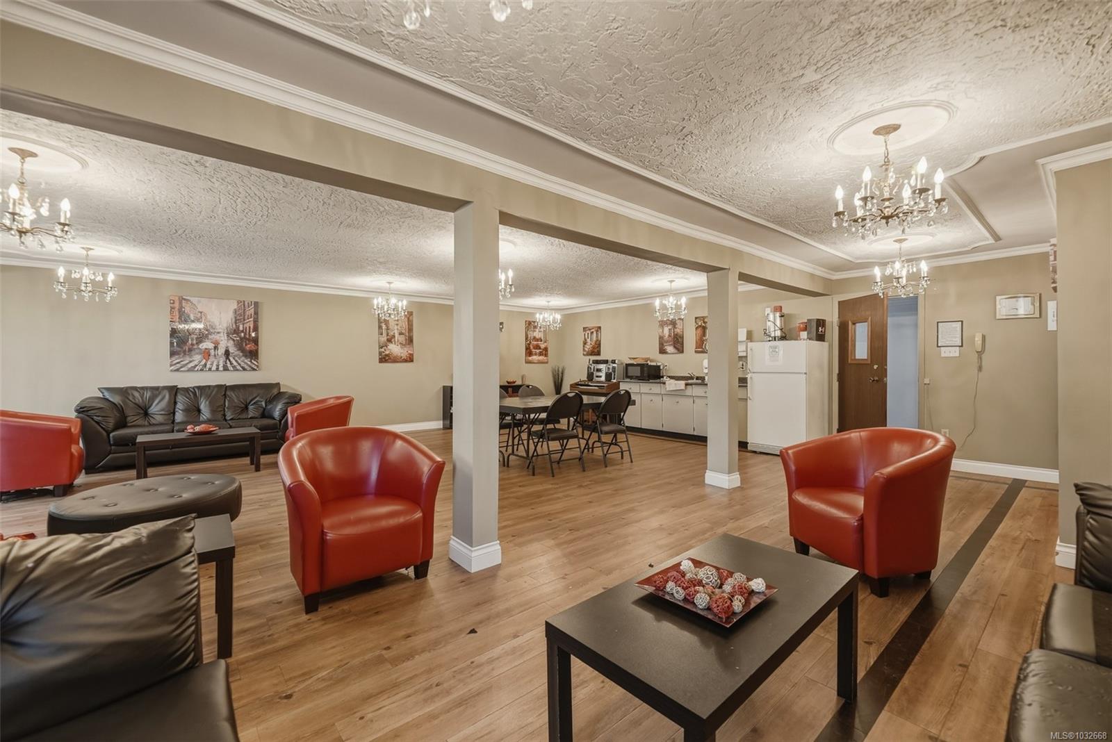 1025 Inverness Rd #123