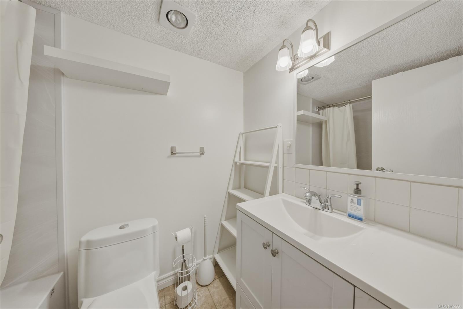 1025 Inverness Rd #123
