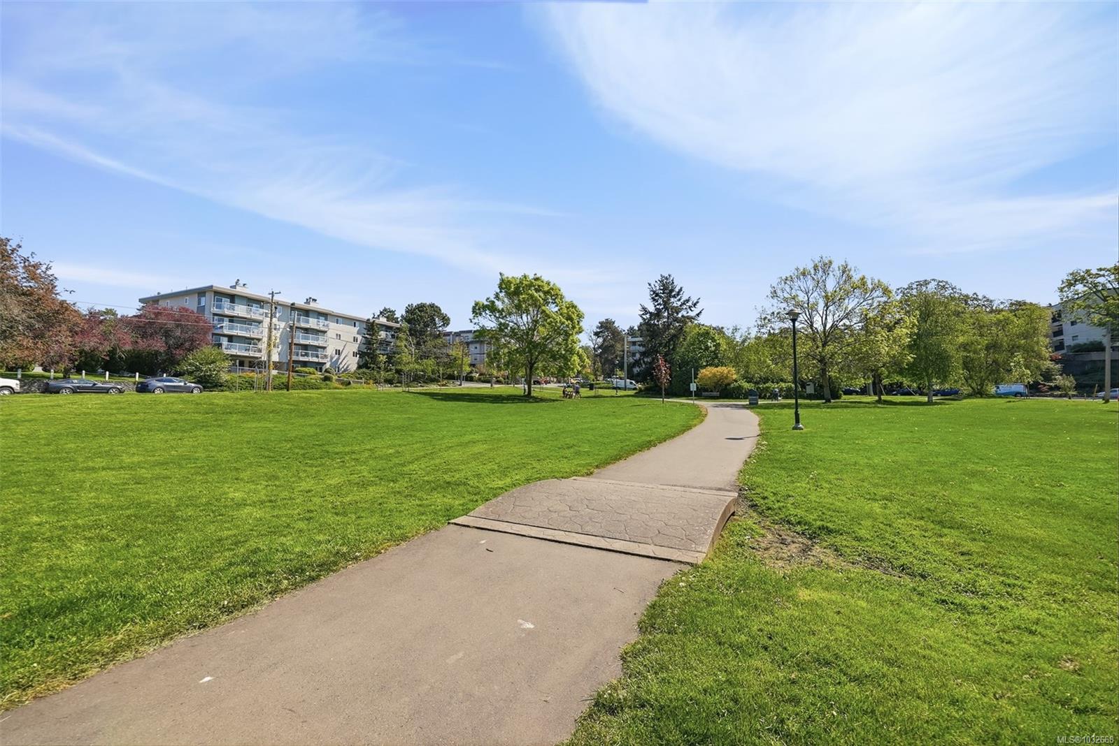 1025 Inverness Rd #123