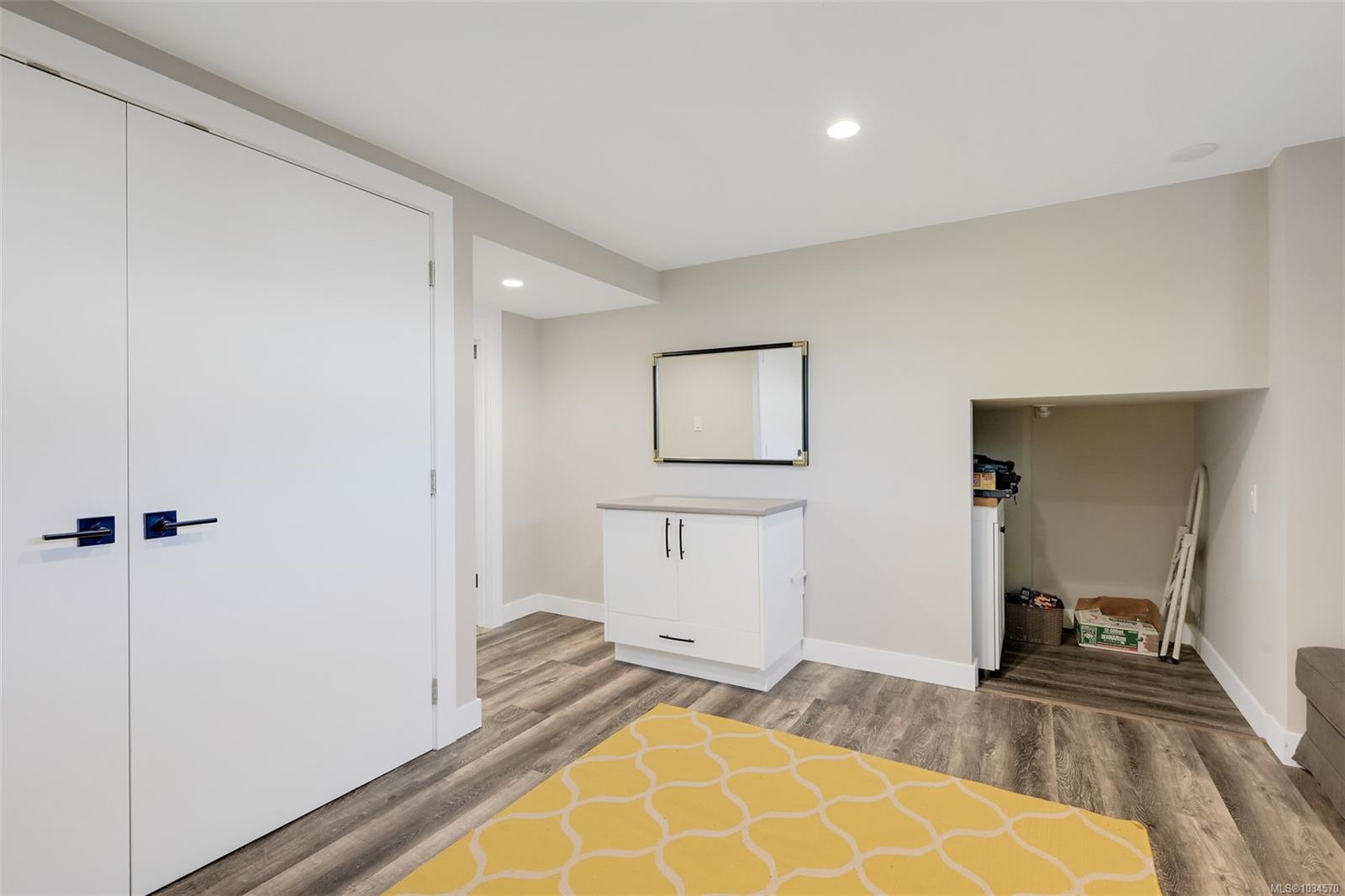 6635 Buena Vista Rd
