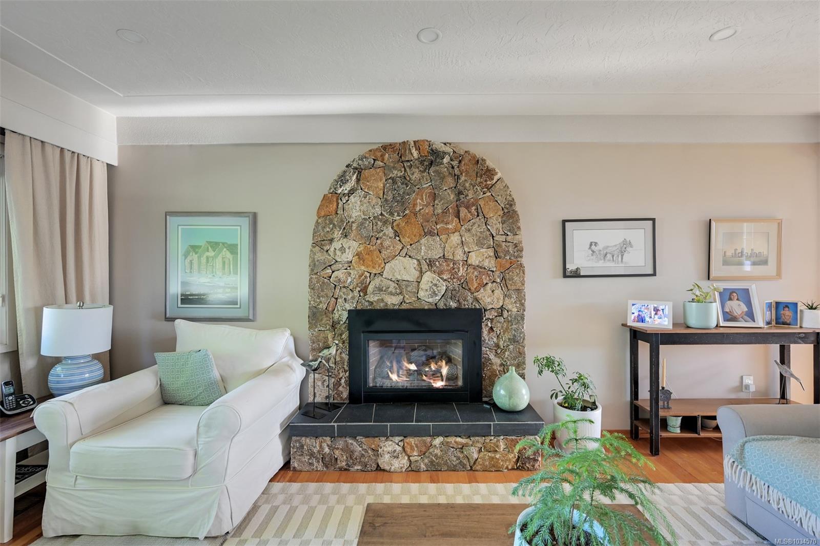 6635 Buena Vista Rd