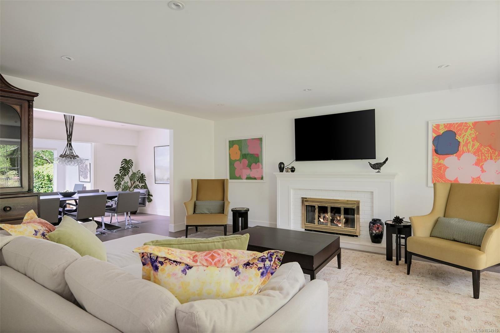 2861 Tudor Ave