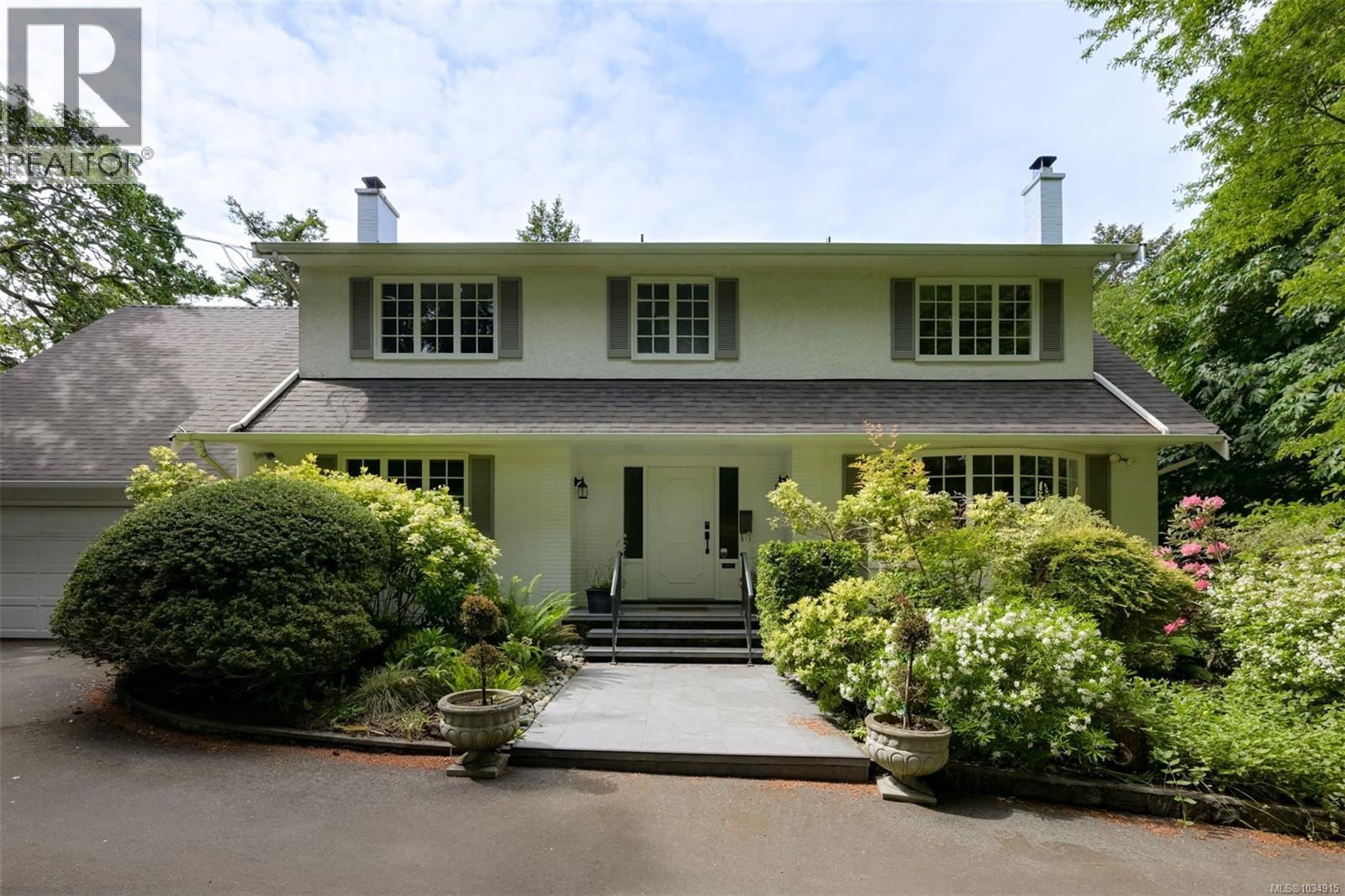 2861 Tudor Ave
