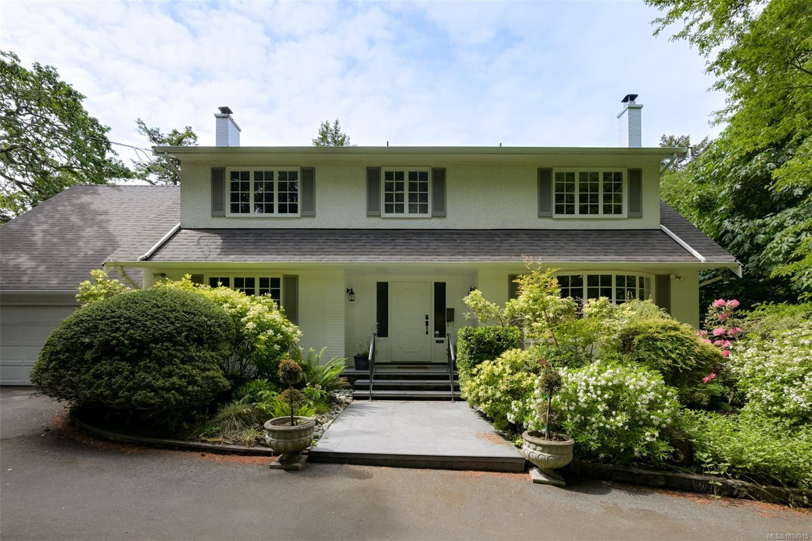 2861 Tudor Ave