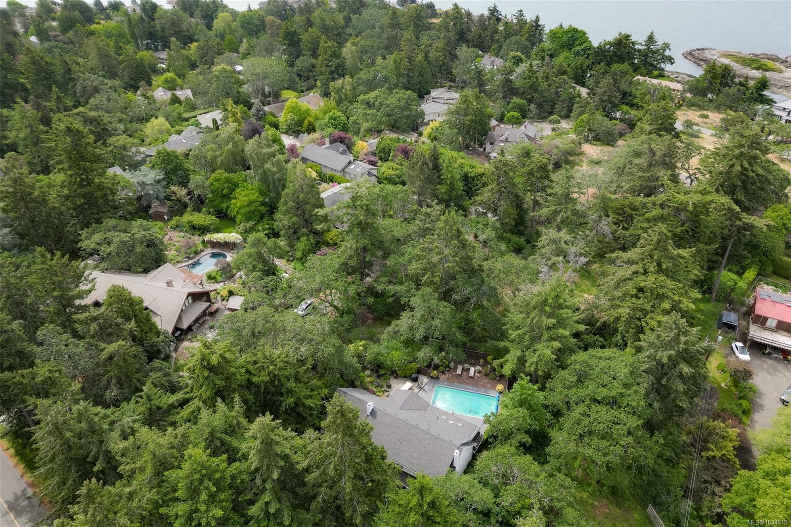 2861 Tudor Ave