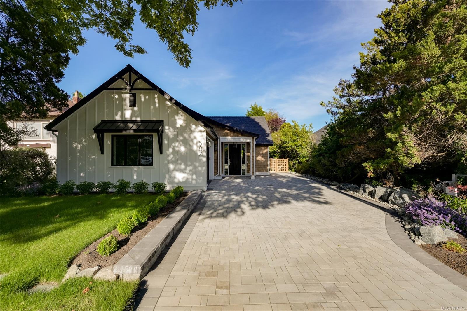 587 Oliver St