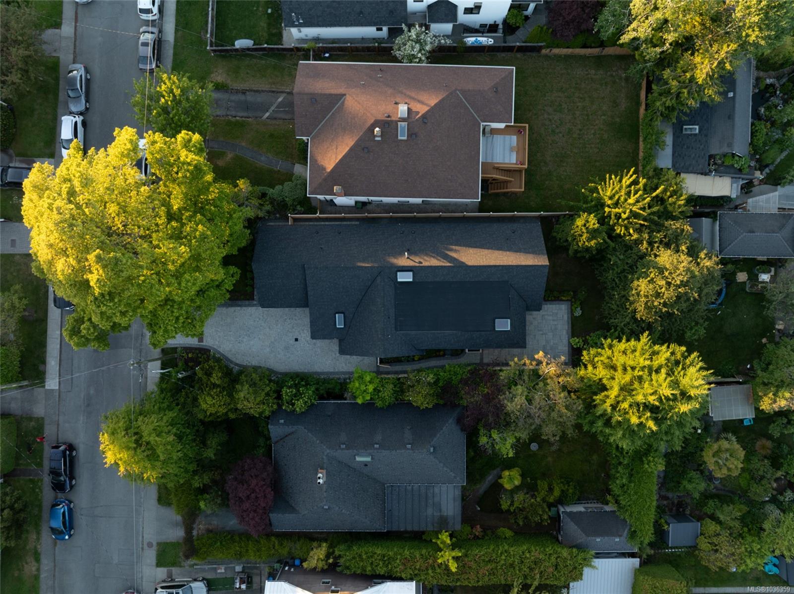 587 Oliver St