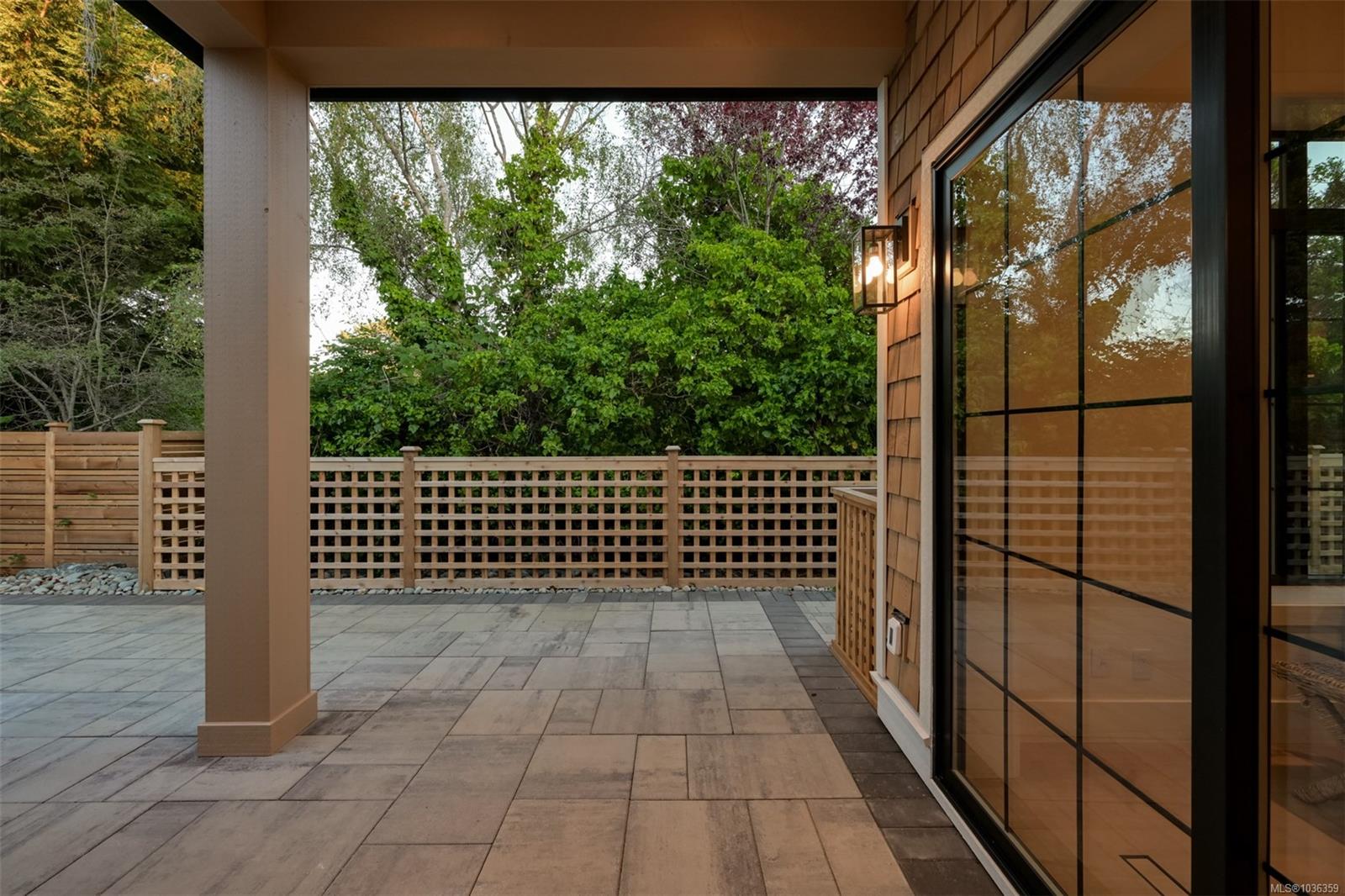 587 Oliver St